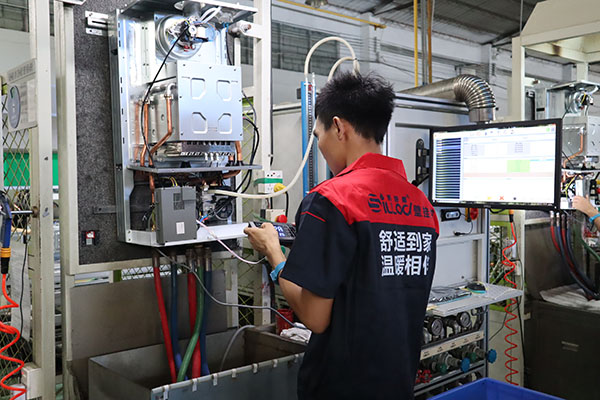 西洛德壁掛爐專業(yè)團(tuán)隊售后保養(yǎng)